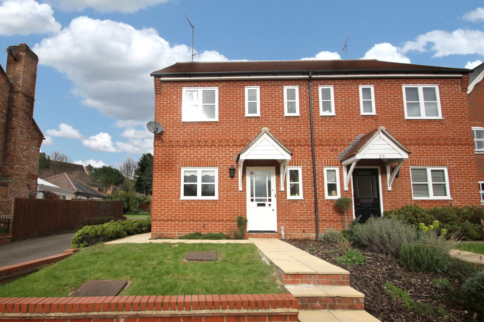 3 bedroom semi detached house for sale Fallow Fields, Loughton, IG10, main image