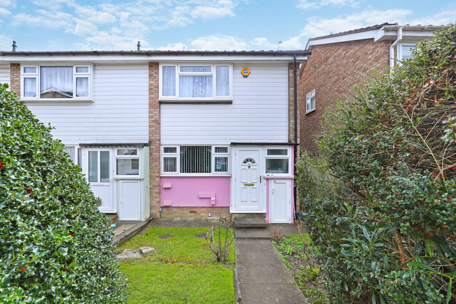 3 bedroom end terraced house for sale The Hawthorns, Loughton, IG10, main image